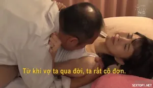 Một cô gái xinh đẹp với bộ ngực khủng đã bị một gã gia sư hư hỏng quan hệ ở nhiều tư thế và bị xuất tinh vào mặt...